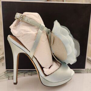 NINA "Brijida" Brook Green Crystal Satin Platform sandals. NIB. Size 5
